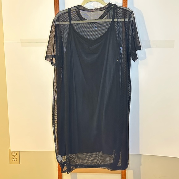 Two-Piece Shift Dress with Eye Design and Outside Mesh - Picture 2 of 2